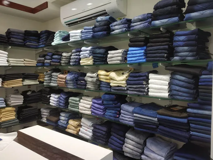 BUTTONS MENSWEAR - AMBATTUR